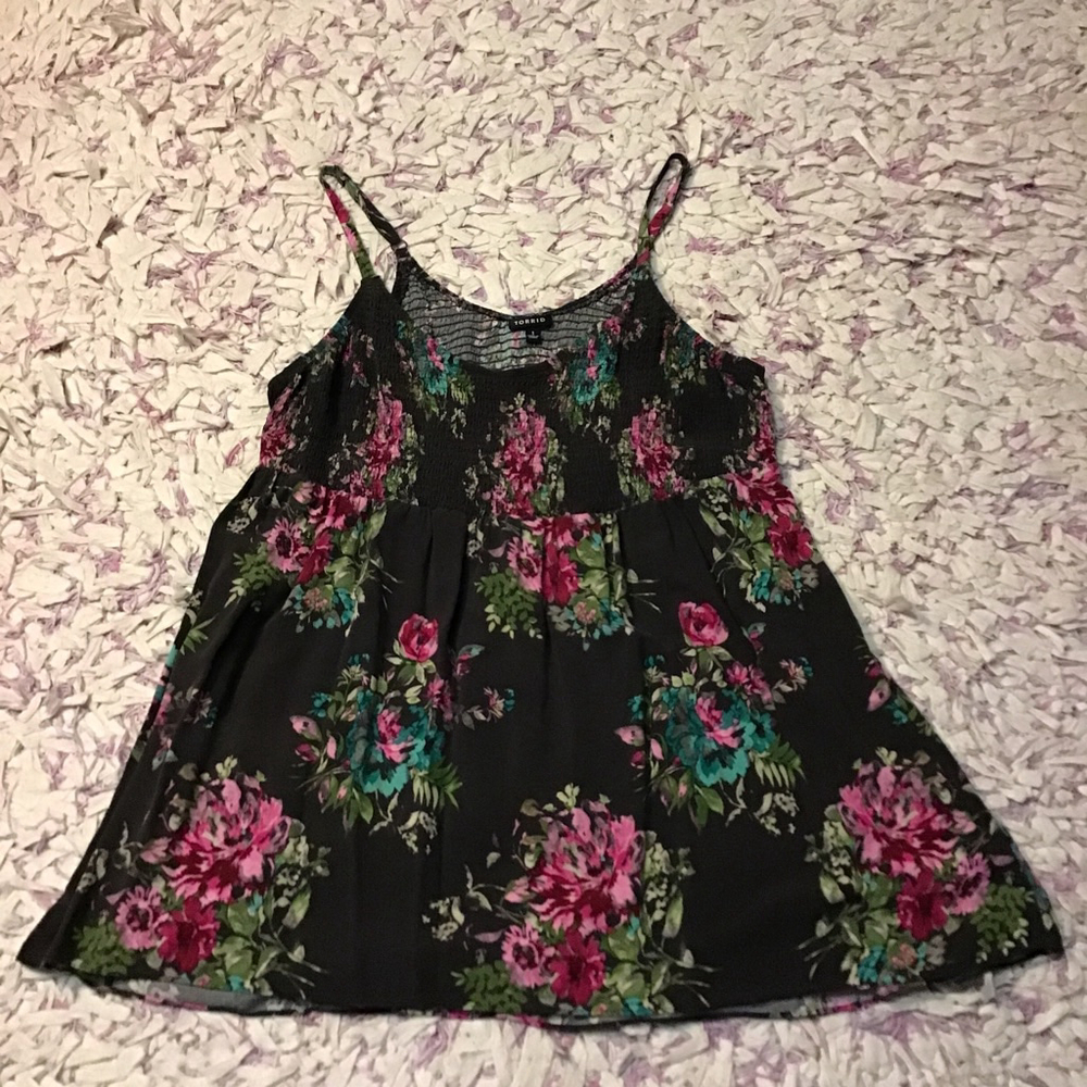 Women's Torrid Black Pink Floral Smocked Camisole Tank Top Plus Size 1X - Picture 2 of 9